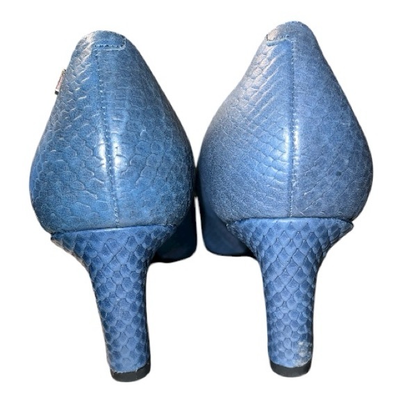 Vionic Madison Mia Blue Textured Pumps - Picture 2 of 9